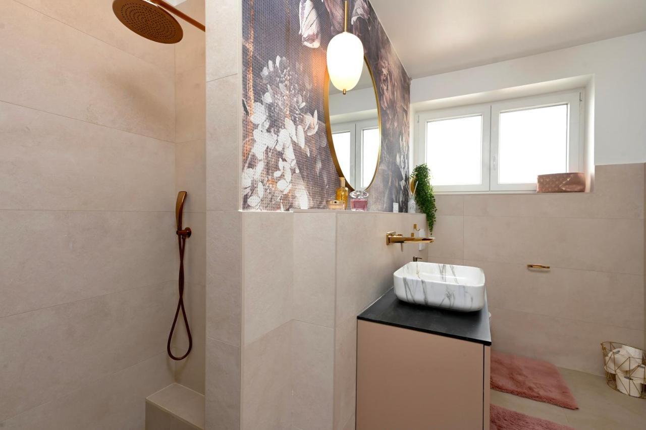 S Design Apartment ザダル エクステリア 写真