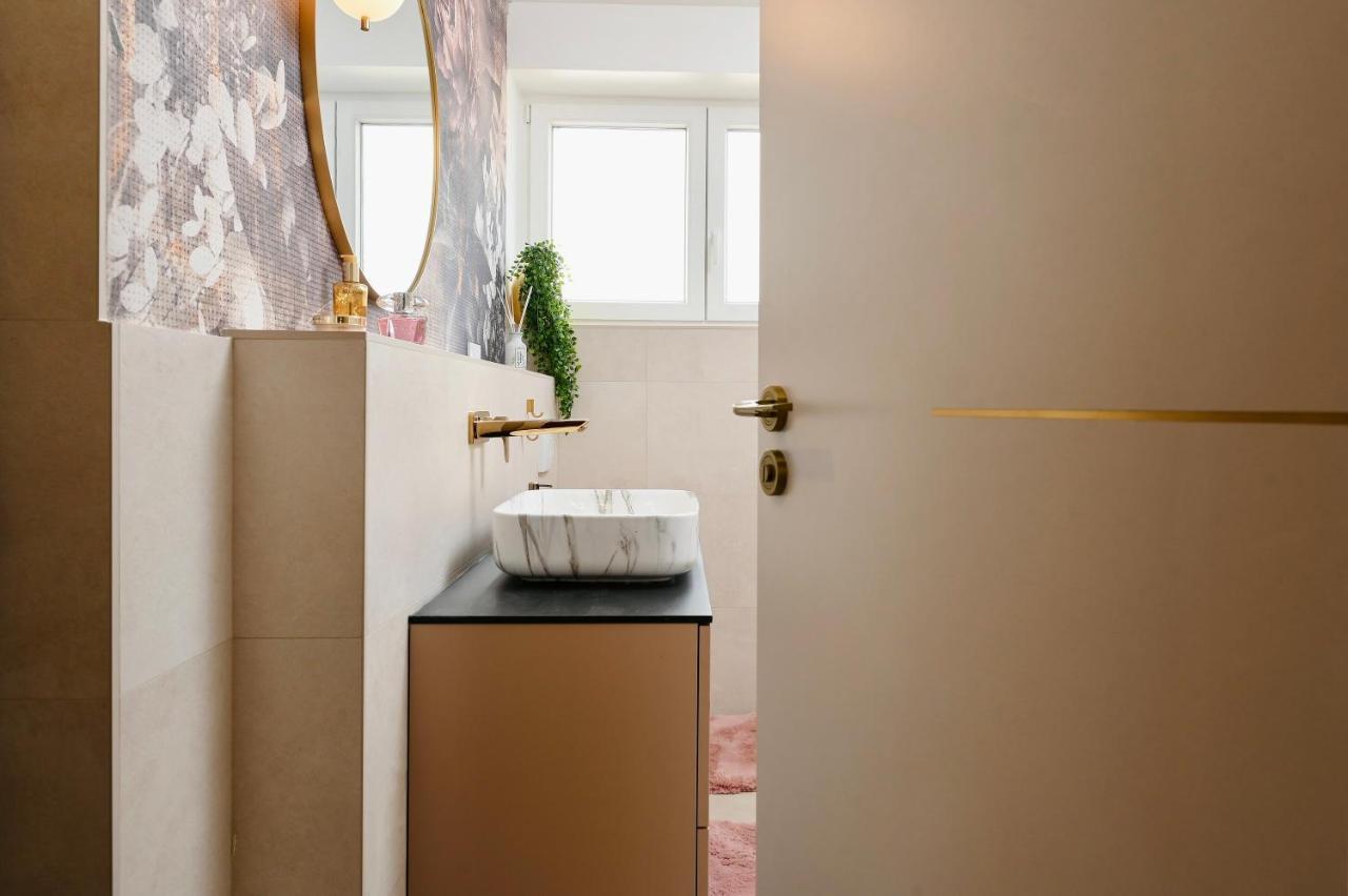 S Design Apartment ザダル エクステリア 写真